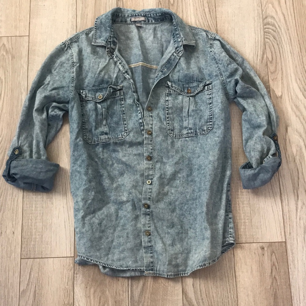 ❤️4 for $15❤️Jean long sleeve button down
